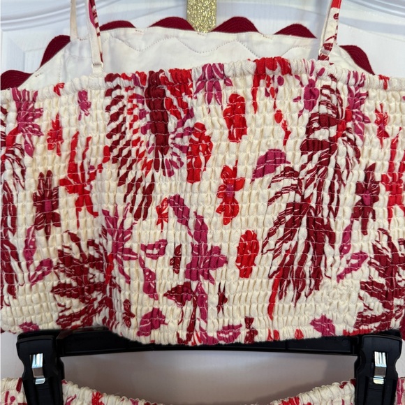 Caroline Constas Red and White Textured Fabric - Picture 7 of 9